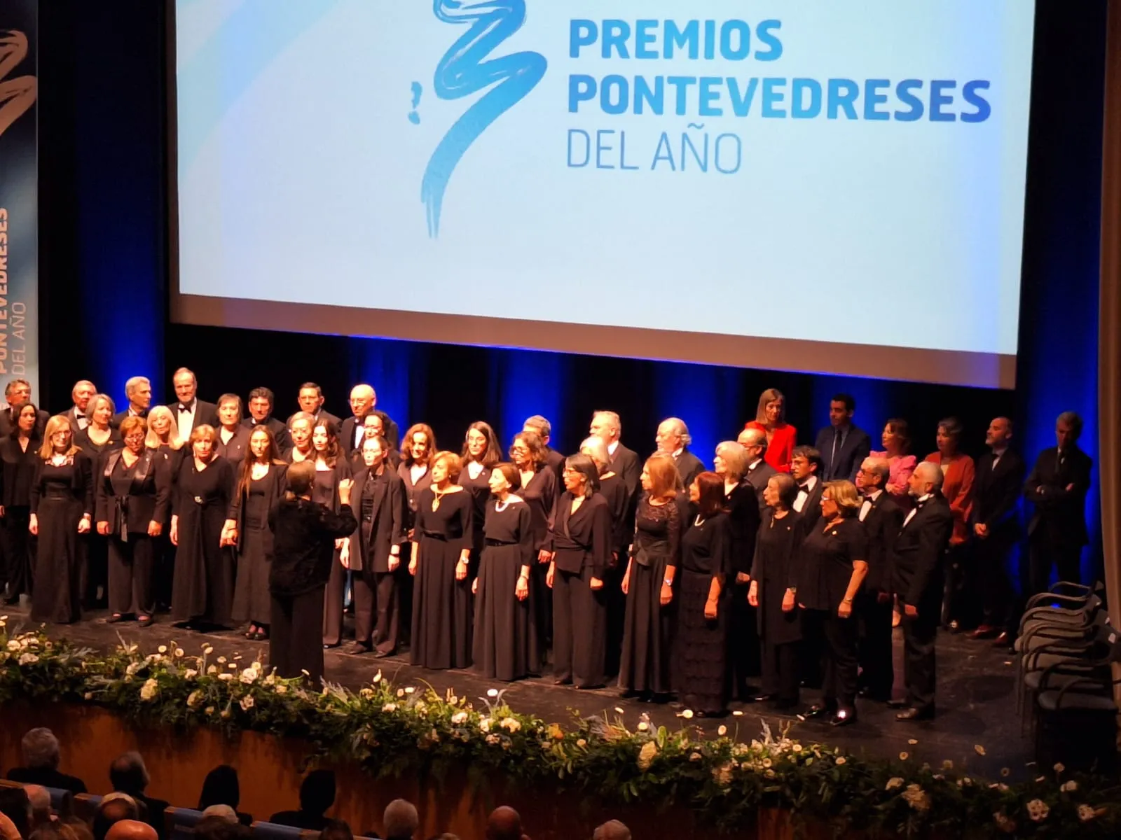 Entrega do premio Pontevedreses do Ano á Coral Polifónica